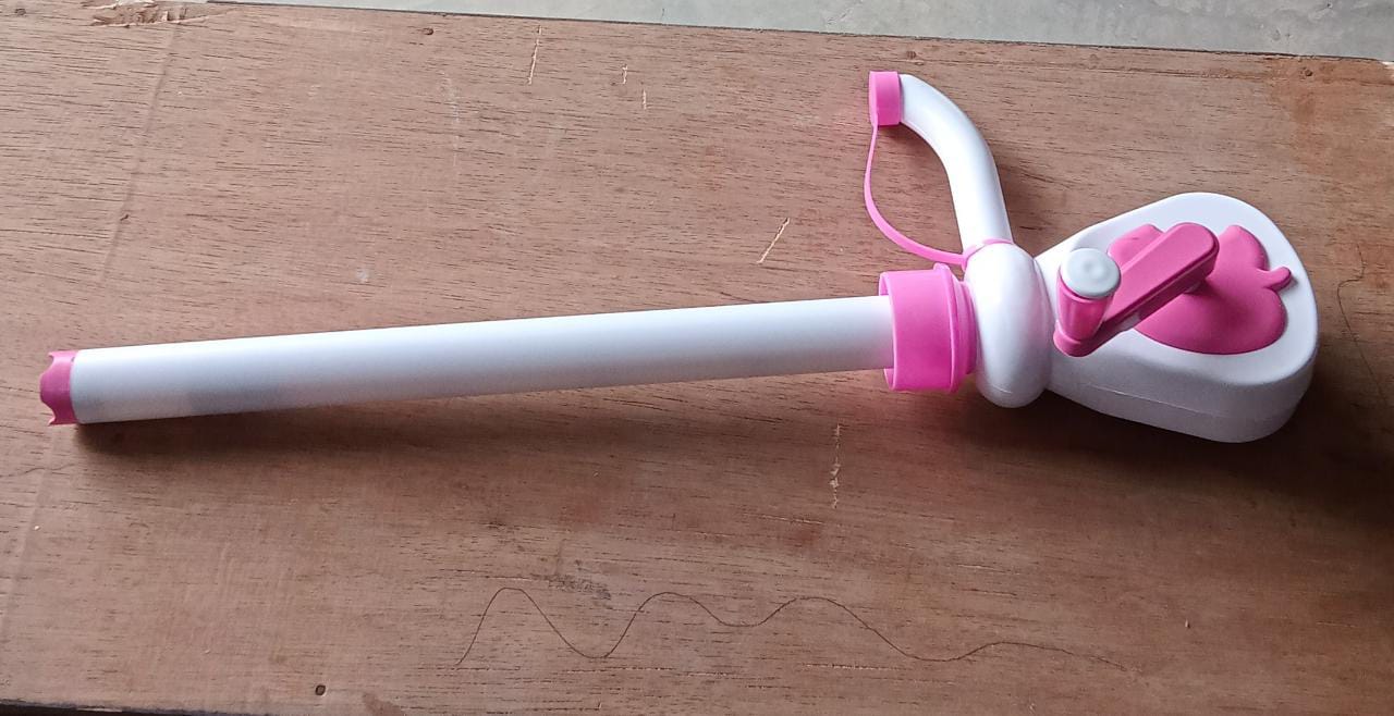 Kitchen oil pump with sleek design and manual handle Kitchen oil pump with sleek design and manual handle